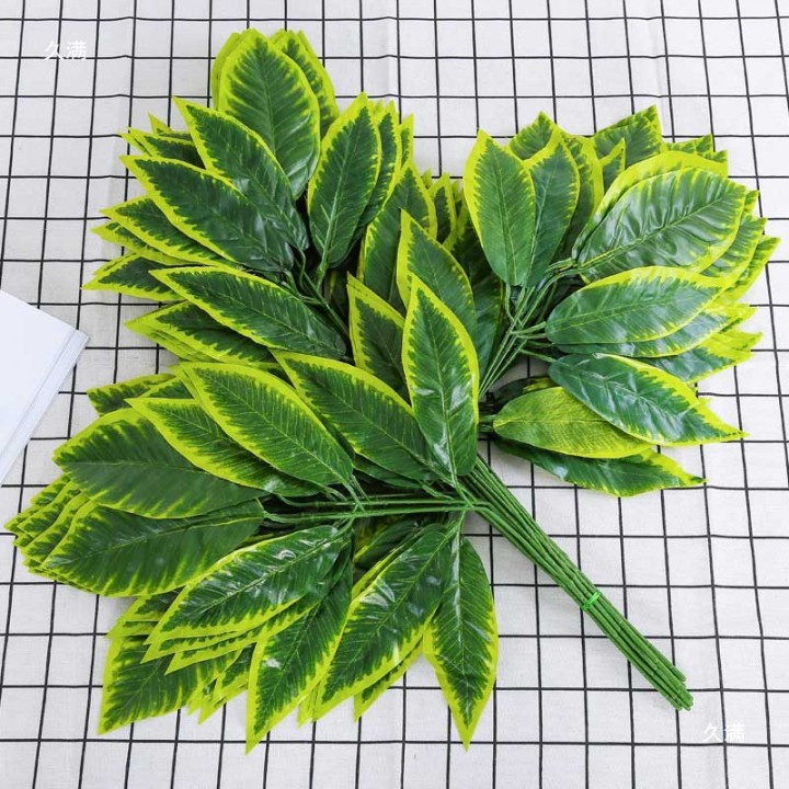 cành lá kim tứ giả